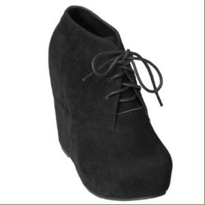 A'gaci Lace-Up Wedge Boots
