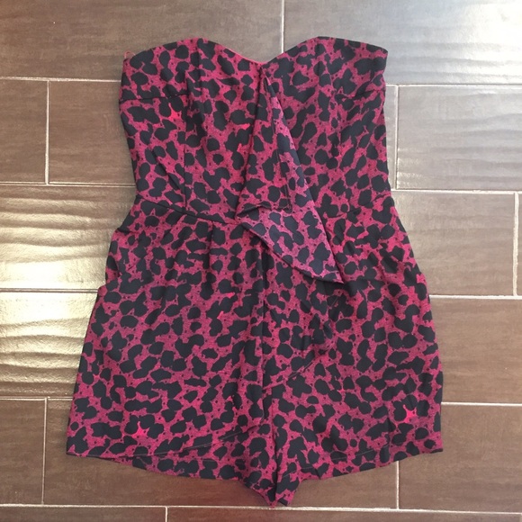 Express strapless romper - Picture 2 of 4