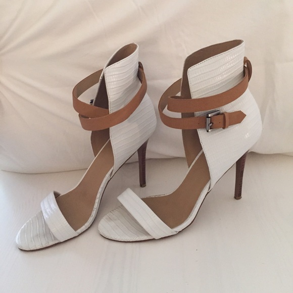 Joe's Jeans Shoes - Joe's Jeans White Leather Heel