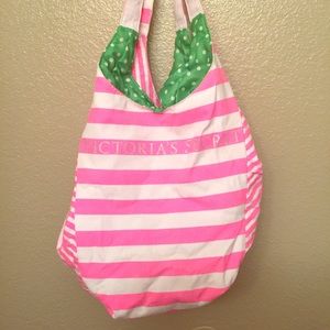 *swim tote*