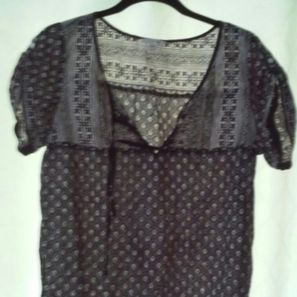 American Eagle Outfitters - Picture 1 of 1