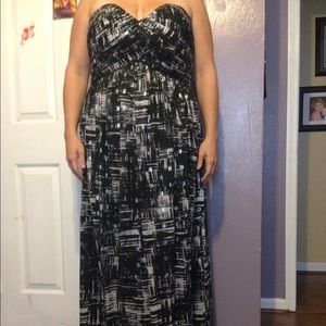 Calvin Klein strapless formal gown/dress Sz 16.