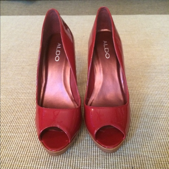 Never worn shoes