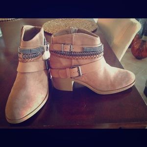 Ankle boots