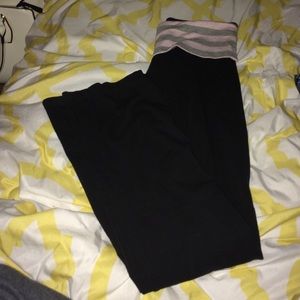 VS yoga pants