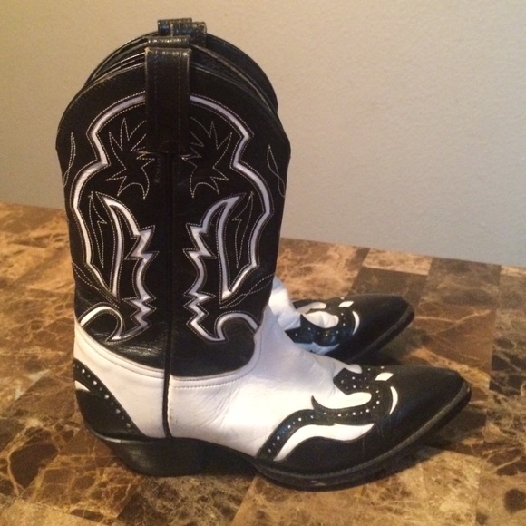 Girls cowboy boots