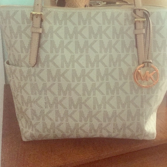 Michael Kors Jetset tote