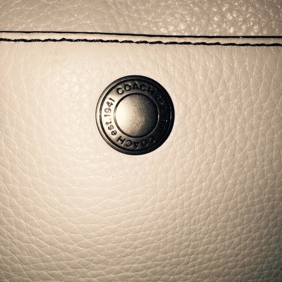 coach bag - Picture 2 of 3