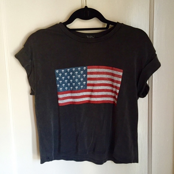 BM 👽🇺🇸 alien flag crop top