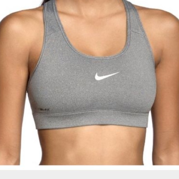 Nike Outerwear - Nike Sports Bra 🙅TRADED🙅🙅