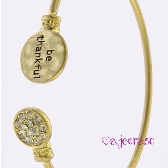 Niceties Jewelry - "Be thankful" delicate bracelet