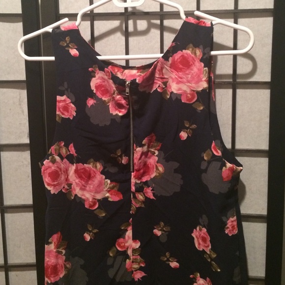 Floral dress - Picture 2 of 4