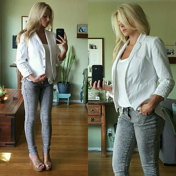 RESERVED Casual White Blazer - Picture 3 of 4