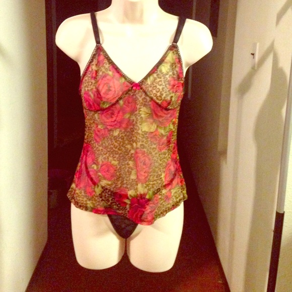 Victoria's Secret rose tank top lingerie w/thong