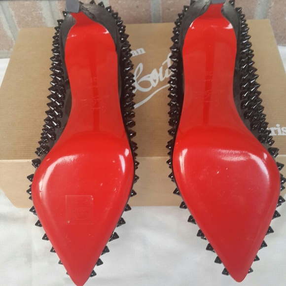 SOLD!! Christian Louboutin Pigalle Follies Spike - Picture 4 of 4
