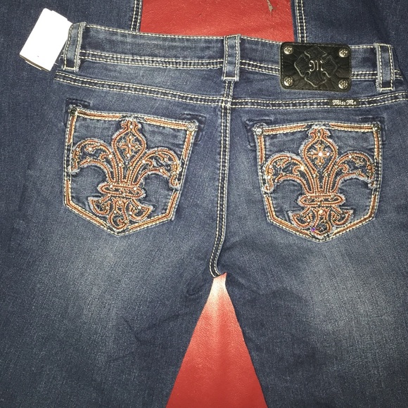 Miss Me bootcut jeans w "red rust" colored designs - Picture 3 of 4