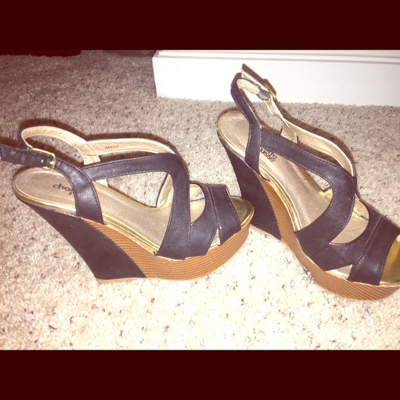 Black Wedges