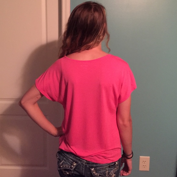 Pink and white shirt - Picture 3 of 3