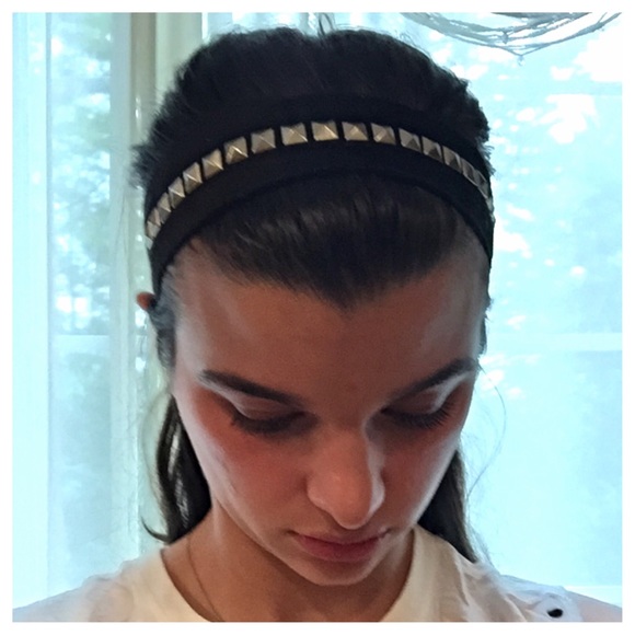Studded Head 💀👽 - Picture 2 of 3