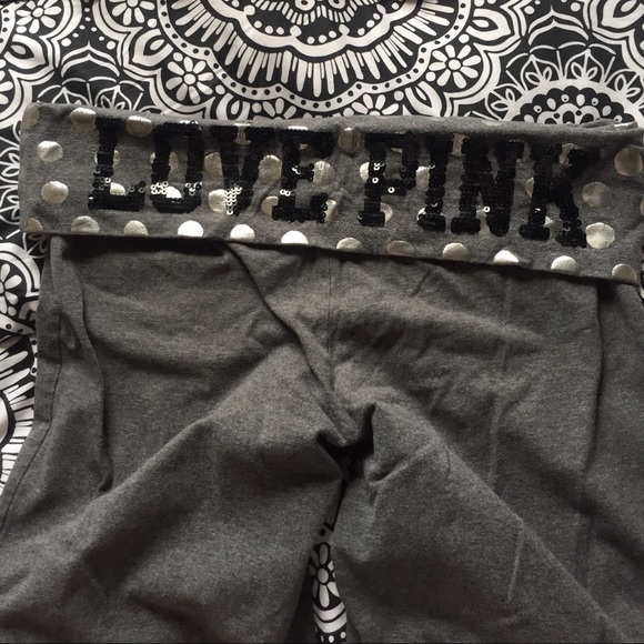 VS yoga pants