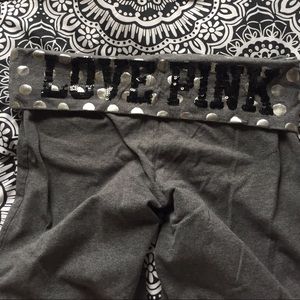 VS yoga pants