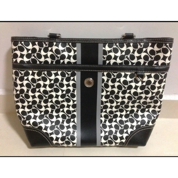 🎀 Coach Chelsea Signature Tote Bag 🎀