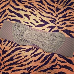 Grey Leather and Goring Elastic Belt