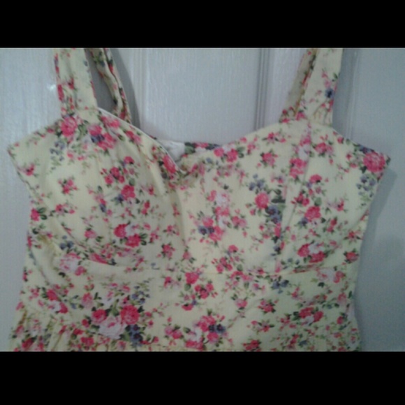 Floral dress - Picture 2 of 2