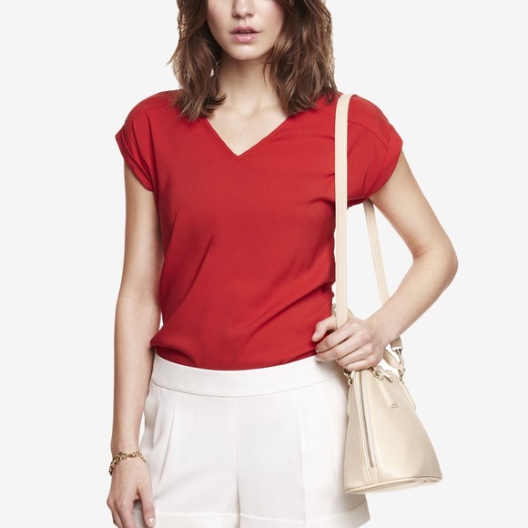 Express Tops - NWT! Express Red Silky V-Neck Short Sleeve Top S