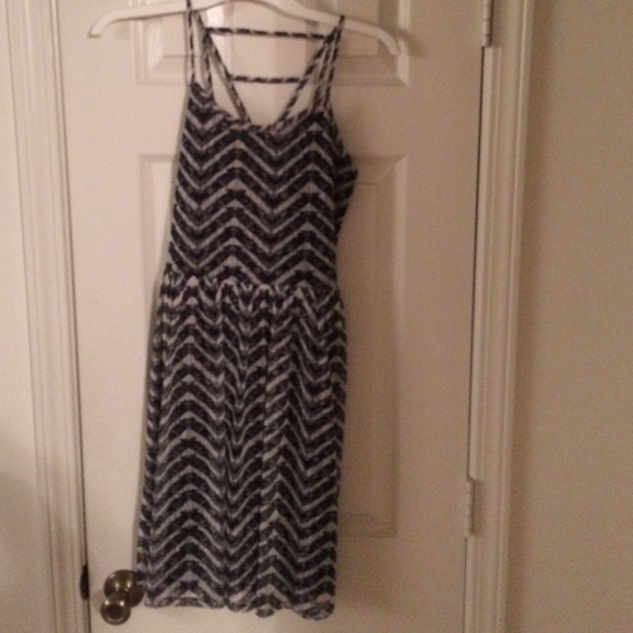 Pretty striped black and white dress for summer!