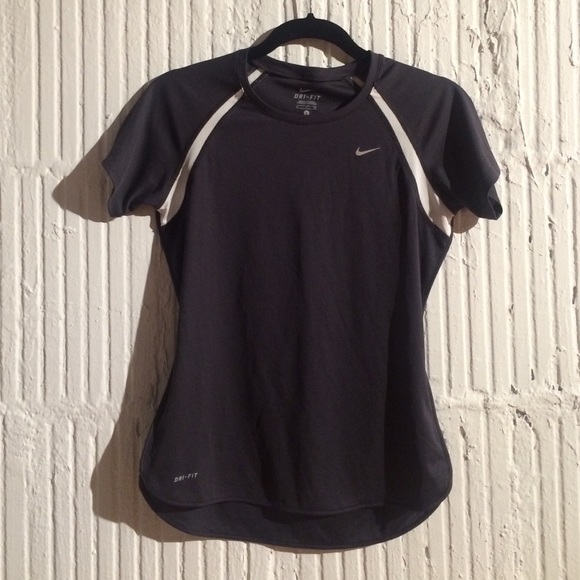 Nike Tops - Nike Dry Fit Running Top