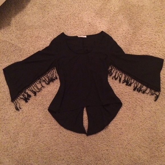 Black fringe sleeve chiffon top