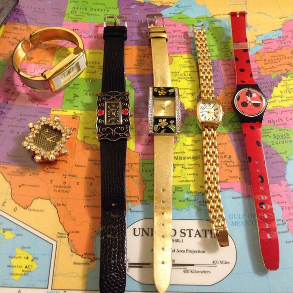 Watche - Picture 3 of 4