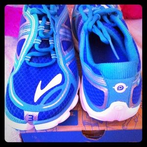 Brooks pure project pure flow 3 running shoes! :)