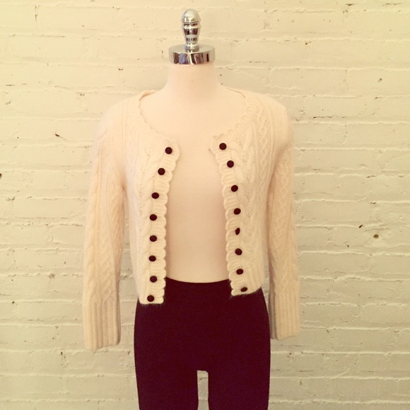 Cropped Cable Knit Sweater!