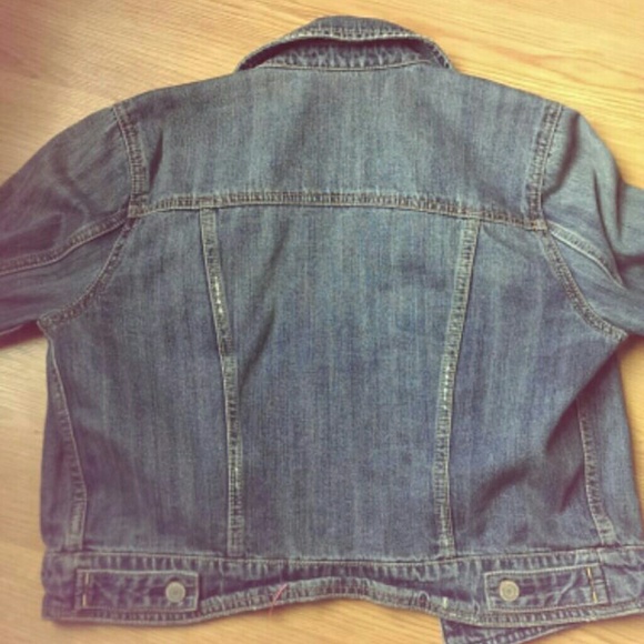 Jean jacket - Picture 2 of 3