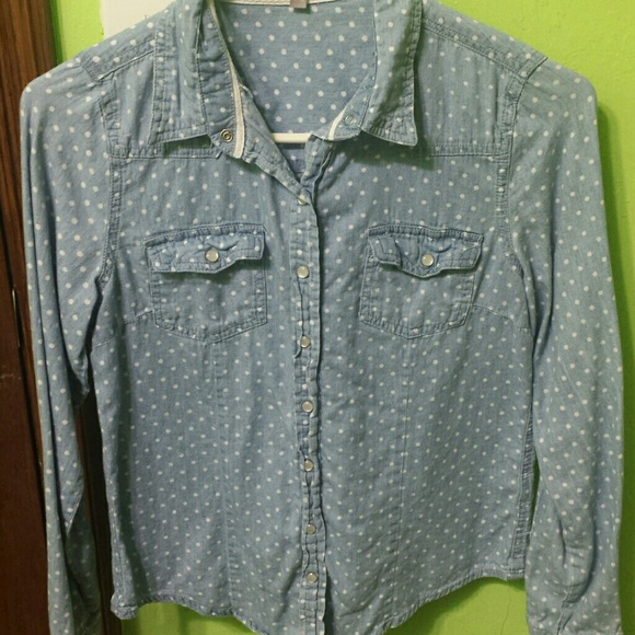 Cute polka-dot flannel!