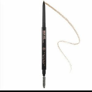 Anastasia Beverly Hills Brow wiz in Dark brown.