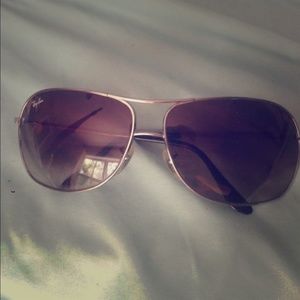 Rayban aviators.