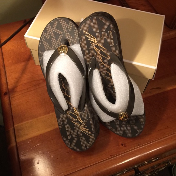 NWTs  Michael Kors women's Bedford sandals.