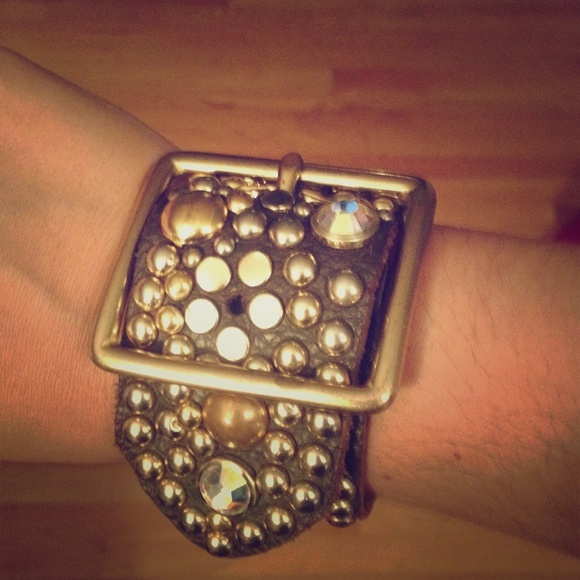 GENUINE LEATHER BRACELET