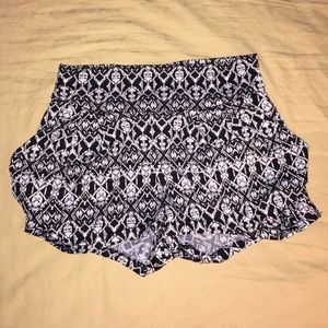 Valia summer shorts