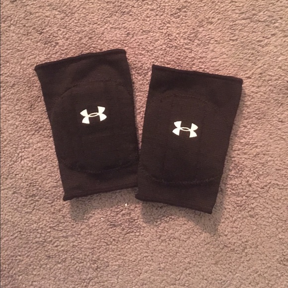 Volleyball knee pads