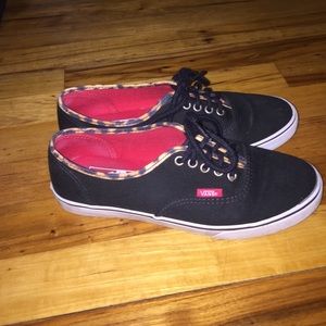 black lo-pro vans!