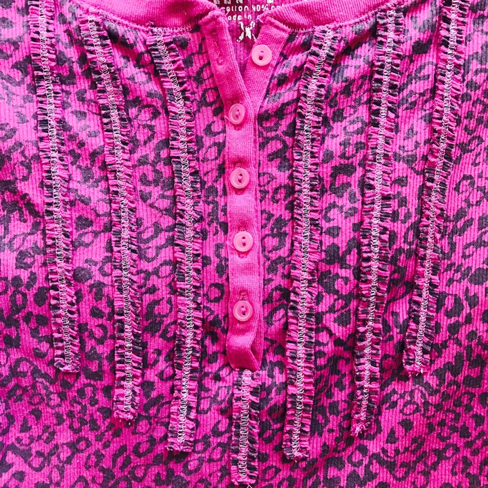 KIRRA Magenta Leopard Cheetah Animal Print Top