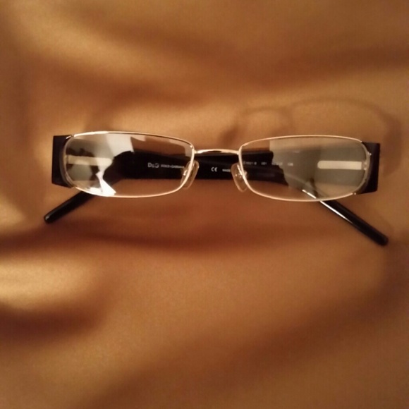 Glasses - Picture 4 of 4