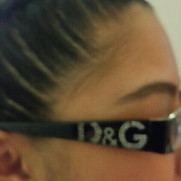 Glasses - Picture 2 of 4