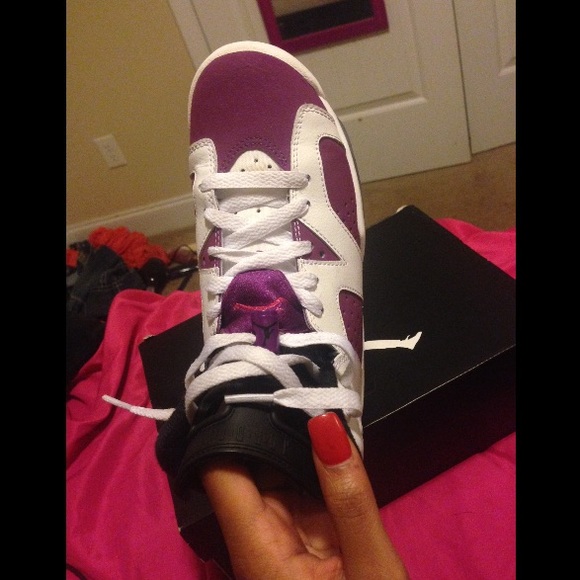 Jordan Shoes - Jordan 6's