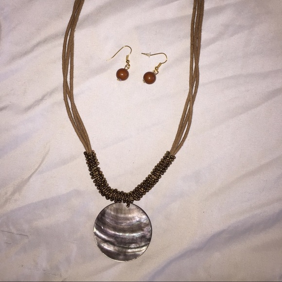 Necklace ear ring set