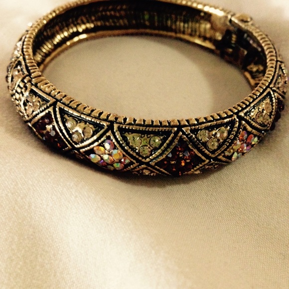 😍2x HP 👯Dazzling gold tone bangle HP 😍🎉 💋💋 - Picture 2 of 4